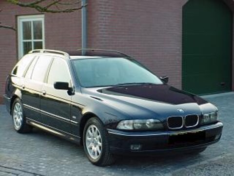 BMW 523i touring Executive (1999)