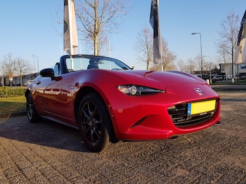 Mazda MX-5 SkyActiv-G 131 GT-M (2015)