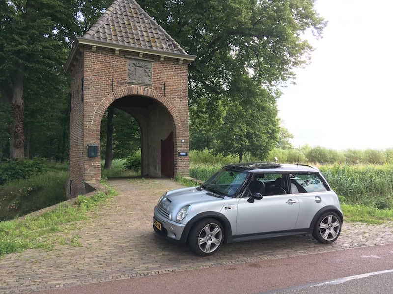MINI Cooper S (2002)