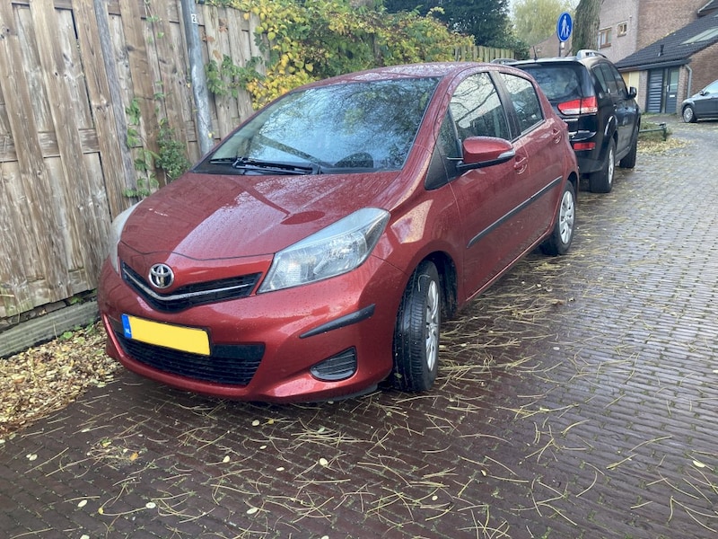 Toyota Yaris 1.3 VVT-i Aspiration (2012)
