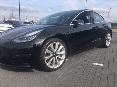 Tesla Model 3 Long Range AWD (2019)