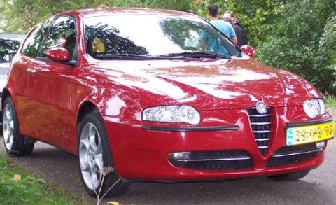 Alfa Romeo 147 1.6 T.Spark 16V Distinctive (2001)