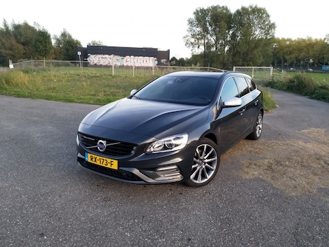 Volvo V60 T4 R-Design