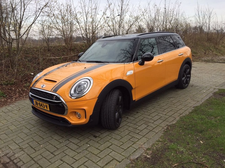 MINI Clubman Cooper SD (2016)