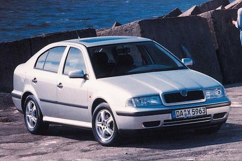 Skoda Octavia 1.6 100pk GLX (1998)