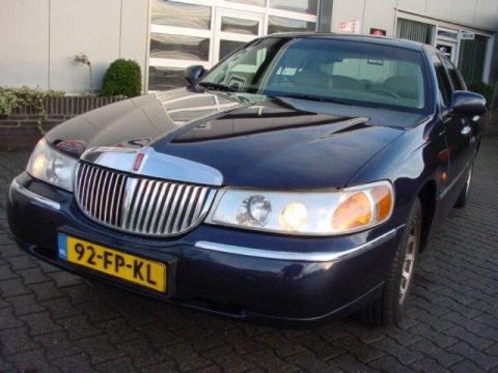 Lincoln Town Car