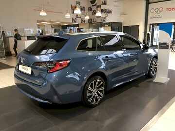 Toyota Corolla Touring Sports 1.8 Hybrid Dynamic (2020)
