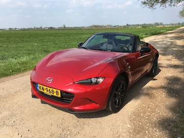 Mazda MX-5 SkyActiv-G 131 GT-M (2016)
