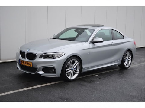 BMW 220i Coupé High Executive