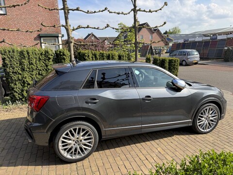 Audi SQ2 TFSI quattro edition one