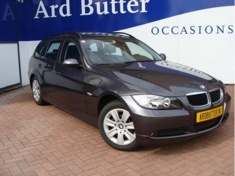 BMW 318i Touring Executive (2006)