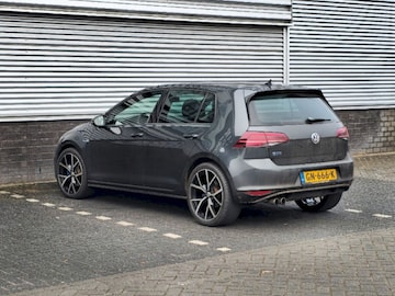 Volkswagen Golf 1.4 TSI GTE (2015)