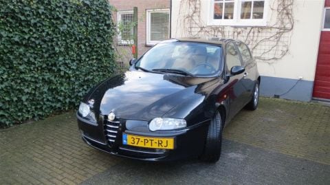 Alfa Romeo 147 1.9 JTD 115pk Distinctive (2004)