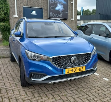 MG ZS EV Luxury (2020)