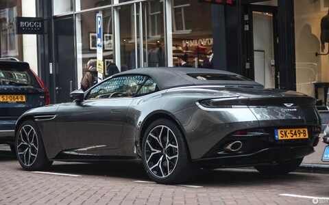 Aston Martin DB11 4.0 V8 Volante