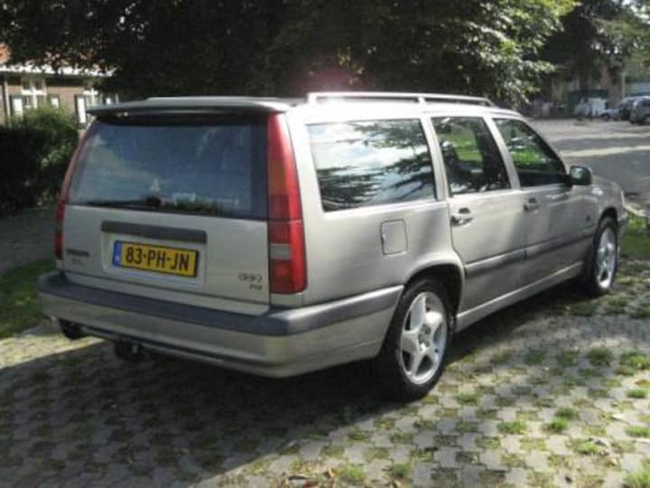 Volvo 850 T-5 2.3i 20V Turbo Estate Exclusive-Line (1996)