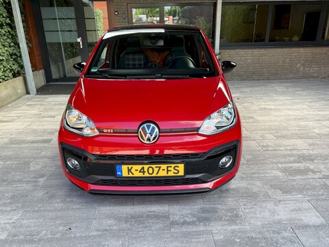 Volkswagen Up 1.0 TSI GTI