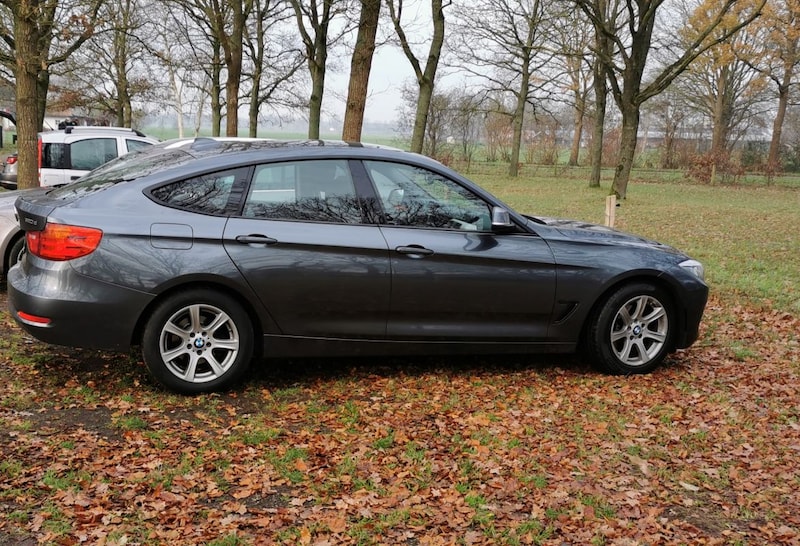 BMW 320d Gran Turismo (2014)