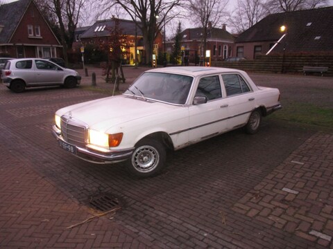 Mercedes-Benz 280 S (1974)