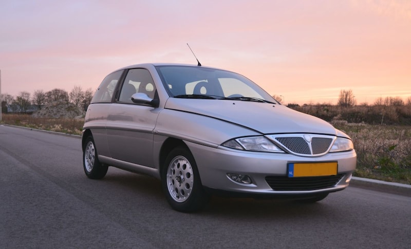 Lancia Ypsilon 1.2 16v Unica (2003)