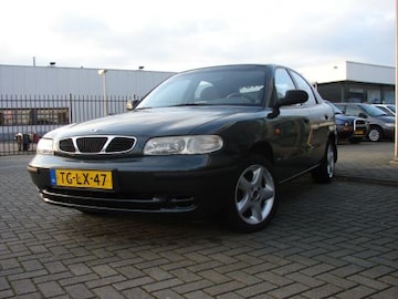 Daewoo Nubira 1.6 SE (1998)