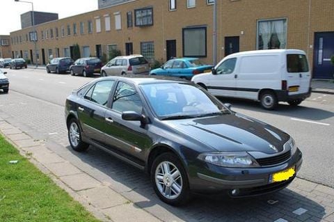 Renault Laguna 3.0 V6 24V Initiale (2001)