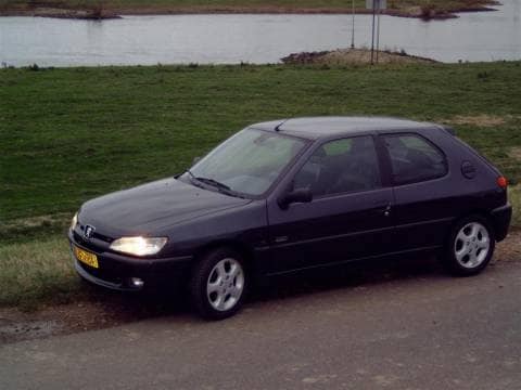 Peugeot 306 XS 1.8 16V (1999)