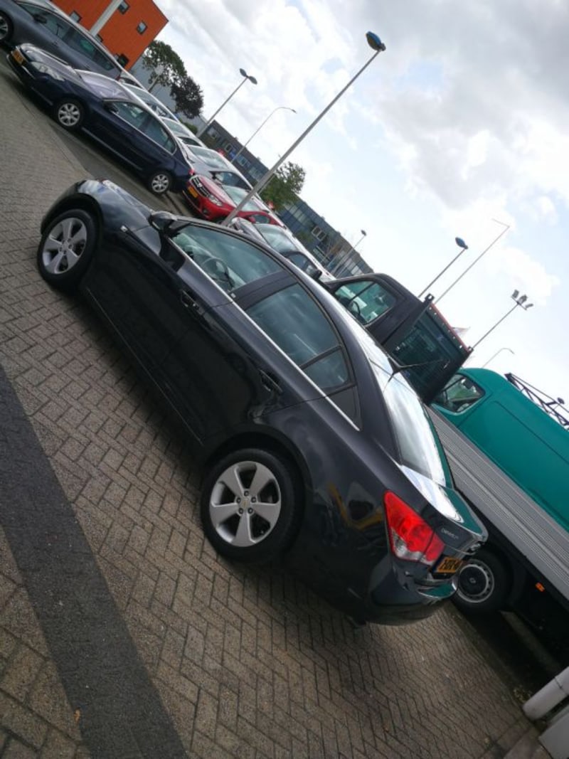 Chevrolet Cruze 1.8 LTZ (2013)