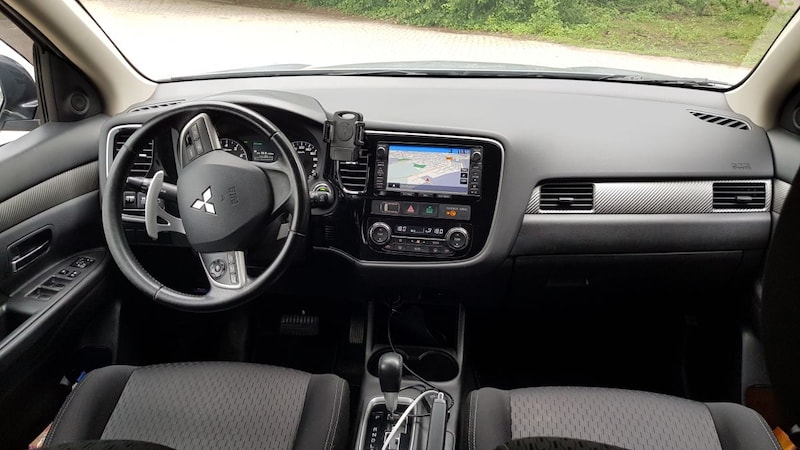 Mitsubishi Outlander 2.0 ClearTec Business Edition 2WD (2015)