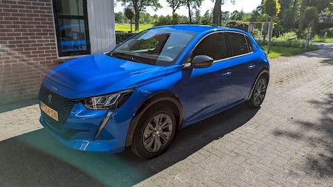 Peugeot e-208 Allure Pack EV 50kWh 136