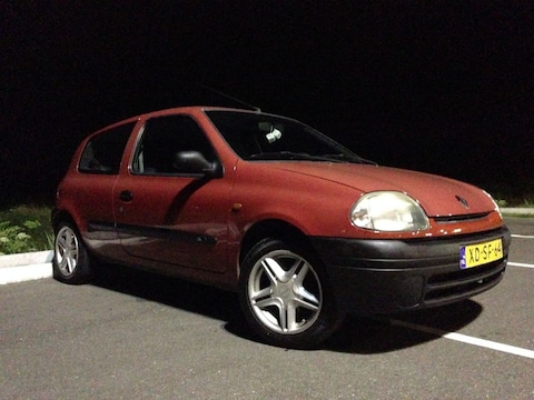 Renault Clio 1.2 (1998)