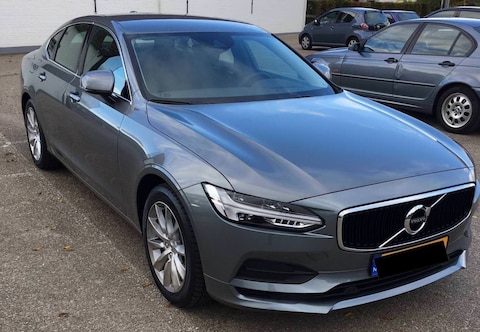 Volvo S90 D3 Momentum (2017)