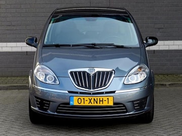 Lancia Musa 1.4 16v Platino Plus (2012)