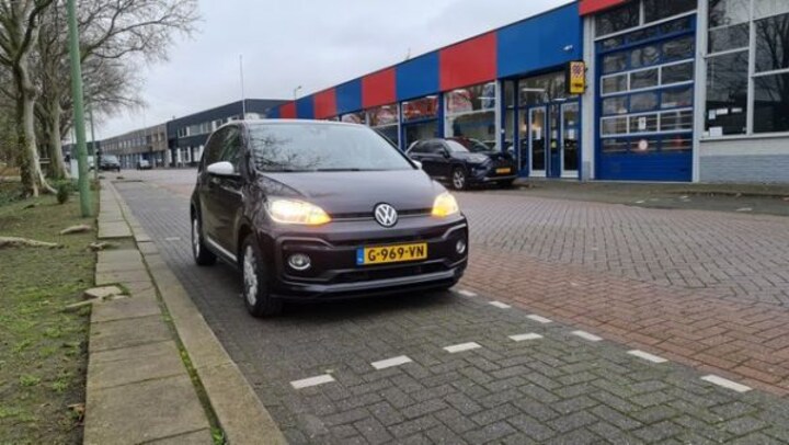 Volkswagen Up 1.0 TSI 90pk high up! (2016)