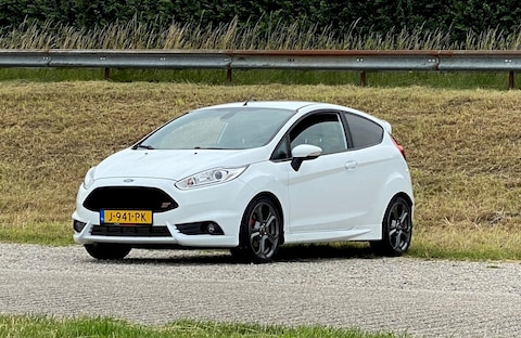 Ford Fiesta 1.6 EcoBoost ST2