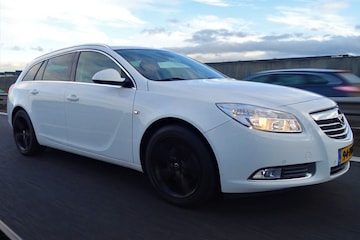 Opel Insignia Sports Tourer 1.6 Turbo Sport (2011)