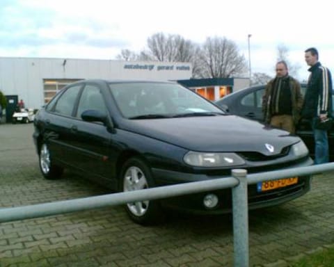 Renault Laguna RXI 1.9 dTi (2000)