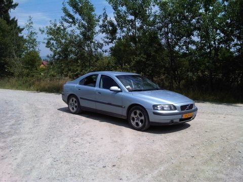 Volvo S60 2.4 D5 (2003)
