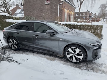 Audi Q6 e-tron Sportback S edition (2025)