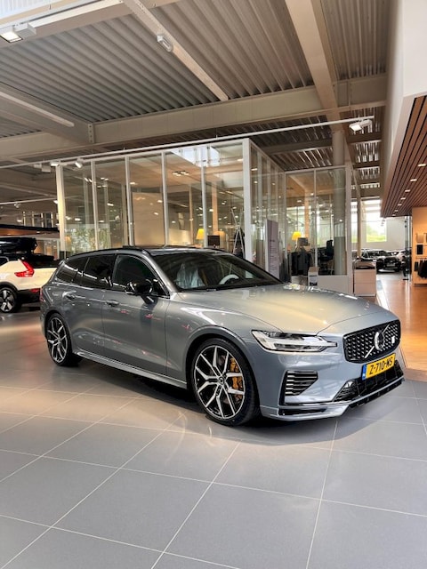 Volvo V60 T8 AWD Polestar Engineered