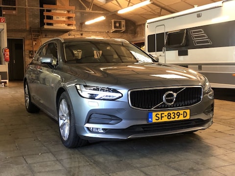 Volvo V90 T4 Momentum