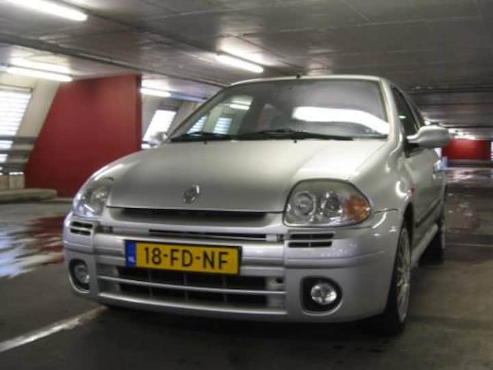 Renault Clio Sport 2.0 16V (2000)