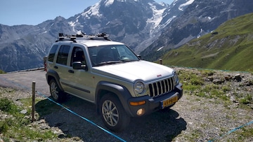 Jeep Cherokee 2.4i Sport-Plus (2004)