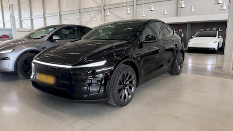 Tesla Model Y Premium AWD (2026)