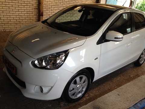 Mitsubishi Space Star 1.2 Intense (2015)