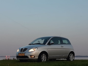 Lancia Ypsilon 1.4 8v Oro (2007)