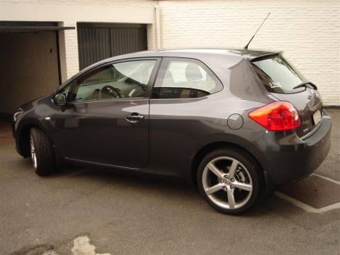 Toyota Auris 2.0 D-4D-F Sol (2008)