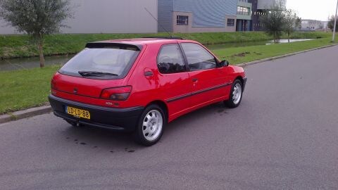 Peugeot 306 XN 1.4i (1995)