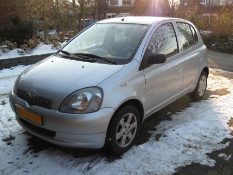 Toyota Yaris 1.3 16v VVT-i Linea Luna