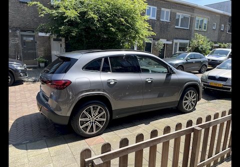 Mercedes-Benz EQA 250+ AMG Line